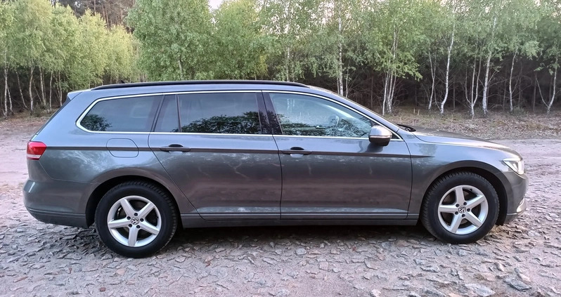 Volkswagen Passat cena 57400 przebieg: 147000, rok produkcji 2016 z Gubin małe 277